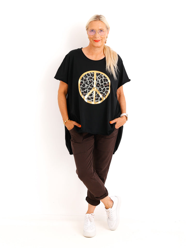 Lässiges Oversize-Shirt MELISSA.S – Leo-Peace mit edlem Goldglanz