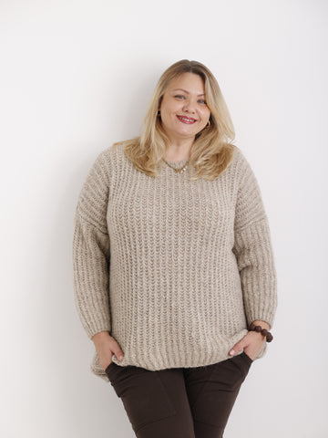 MEGAN Curvy Size Pullover - verschiedene Farben