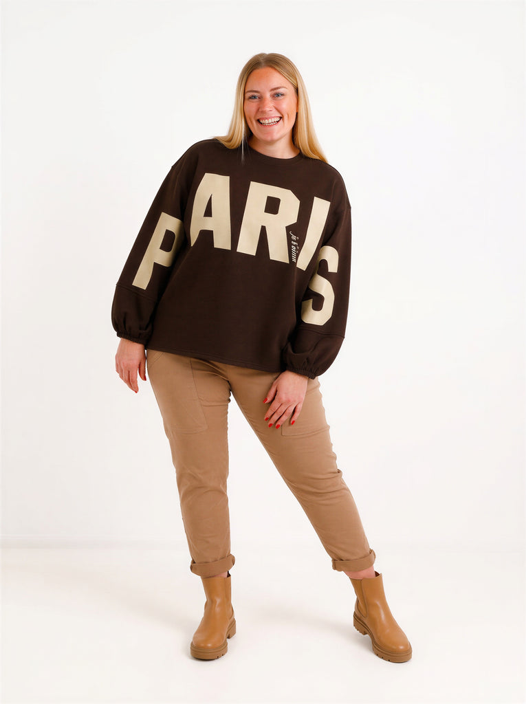 Oversize Sweatshirt TESSA – PARIS Statement-Print über Front & Ärmel – Gr. 40–46