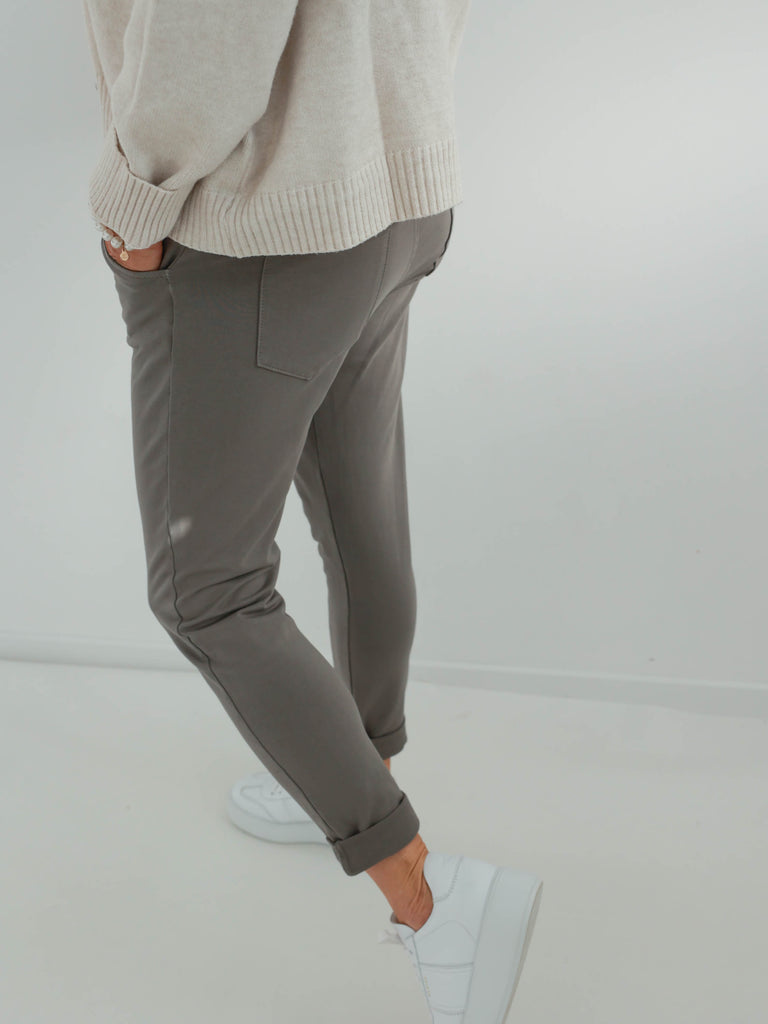 MAX LOUNGE Sweatpants - taupe