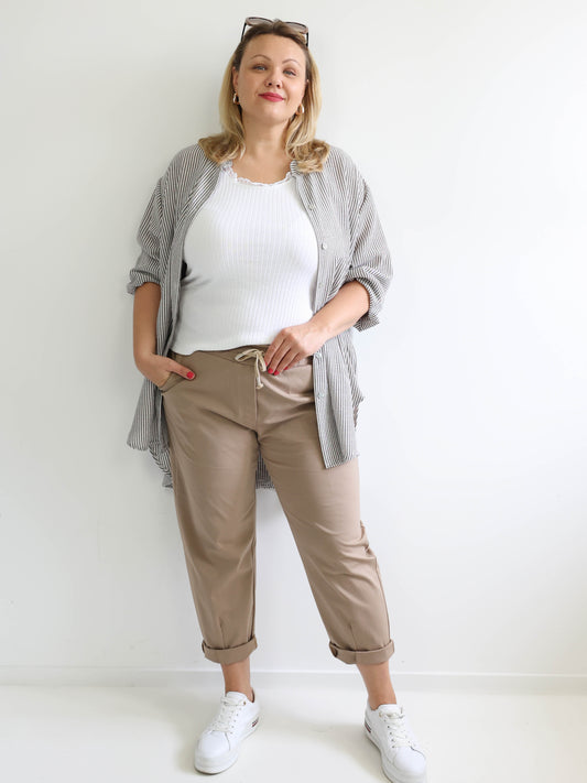CONNOR Plus Size Hose camel - verschiedene Größen