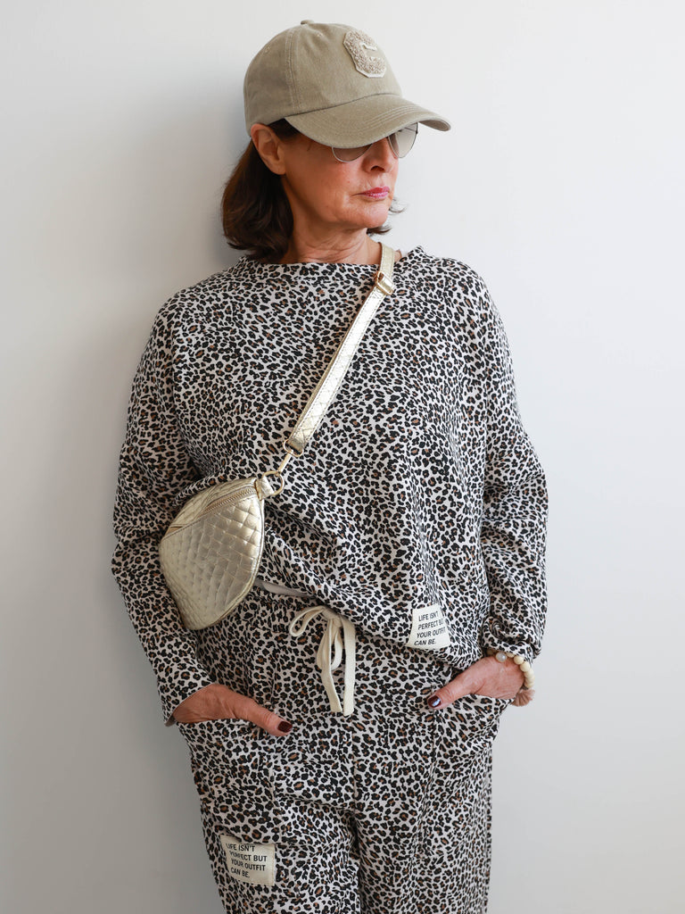 THEA Oversize Sweater - leo