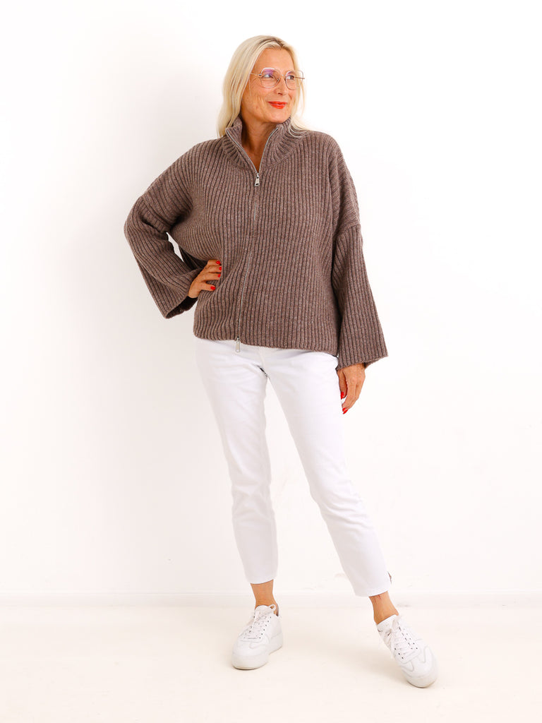 Oversize Strickjacke SOLINA – Lässiger Zip-Style & moderner Schnitt – Gr. 38–44