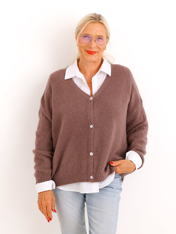 Strickjacke ENELI – Kuscheliger Alpaka-Mix mit Perlmuttknöpfen – Gr. 38–44