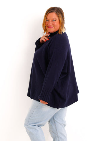Oversize Pullover AVELIN – Glattstrick mit geripptem Turtleneck – Gr. 44–50