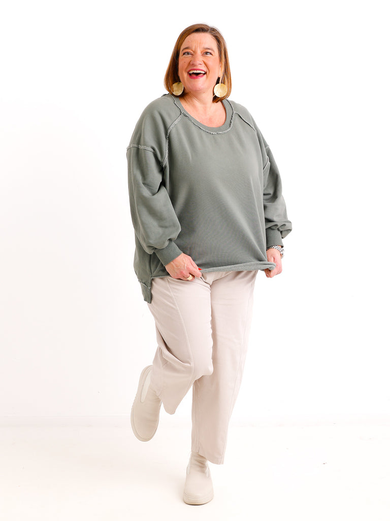 LEONI Sweatshirt | One Size 38-48