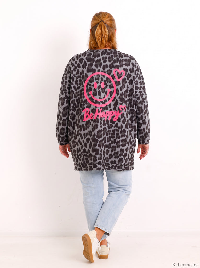 Curvy Size Sweatshirt JANELIE – Leo-Look mit BE HAPPY Statement-Print – Gr. 46–58
