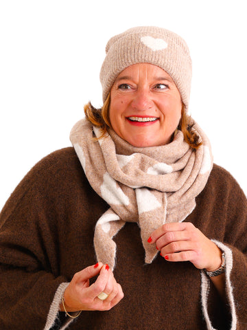 Strick-Beanie LISELLE – Softer Rippstrick mit Statement-Herz