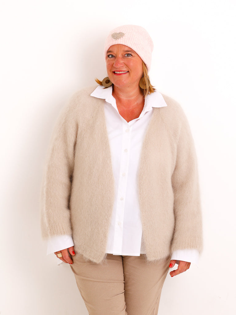 Oversize Mohair Cardigan SERELLE – Flauschiger Statement-Strick mit 80 % Mohair – Gr. 38–46