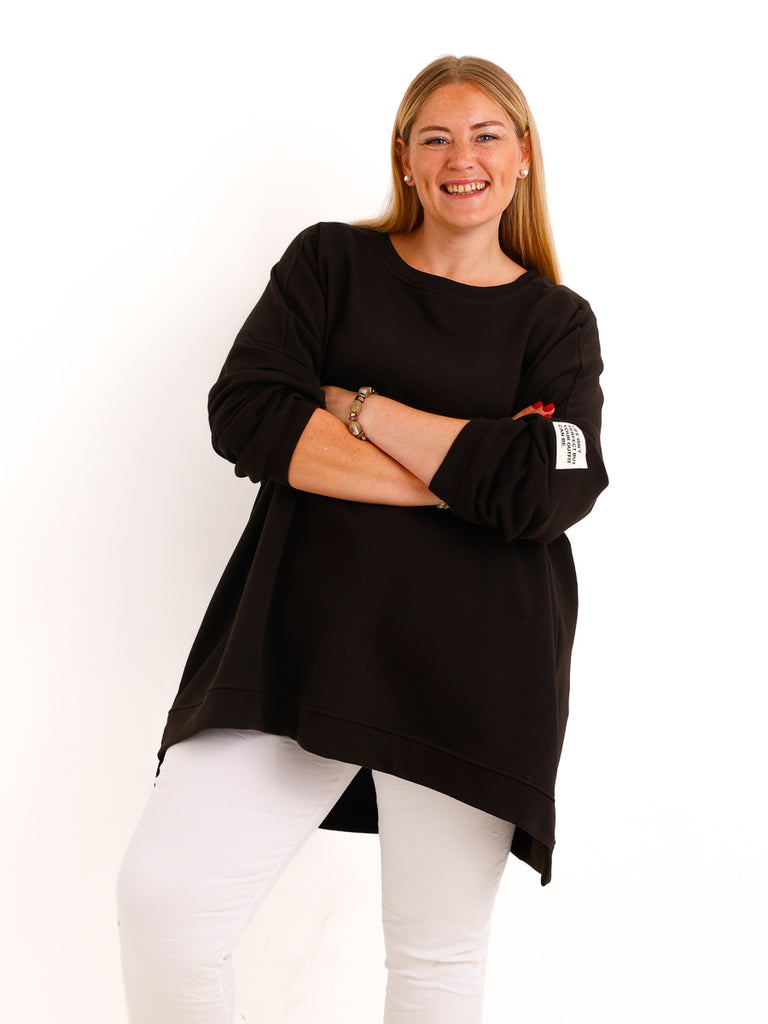 Curvy Size Sweatshirt MAILYS – Extra langer Oversize-Schnitt mit Patch-Details – Gr. 46–56