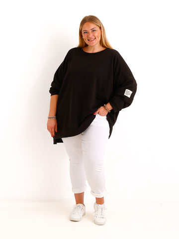 Curvy Size Sweatshirt MAILYS – Extra langer Oversize-Schnitt mit Patch-Details – Gr. 46–56
