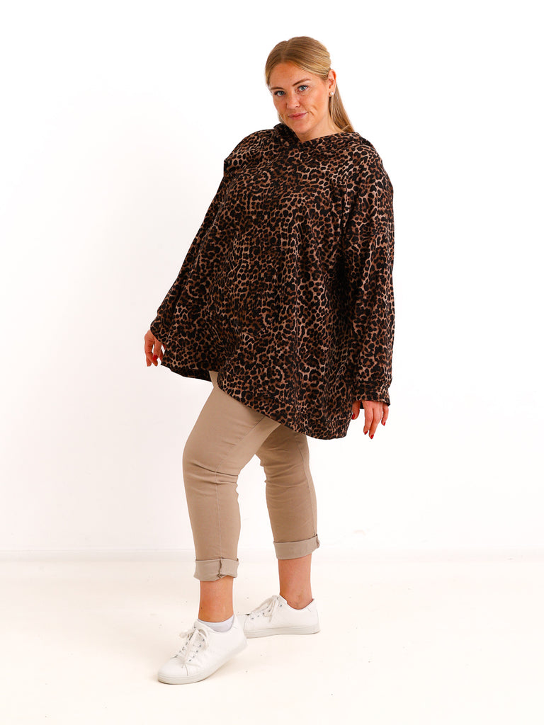 Curvy Size Hoodie MAYLINN – Lässiger Leo-Look in leichter Sweatqualität – Gr. 44–50