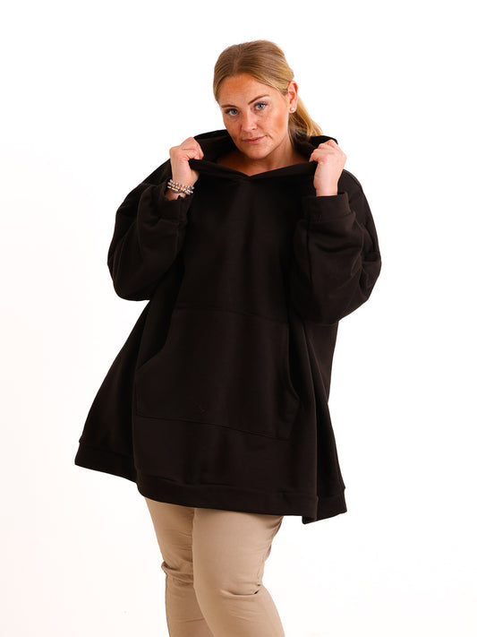 Curvy Size Hoodie ELSI – Extra weiter Long-Hoodie mit Kängurutasche – Gr. 46–56