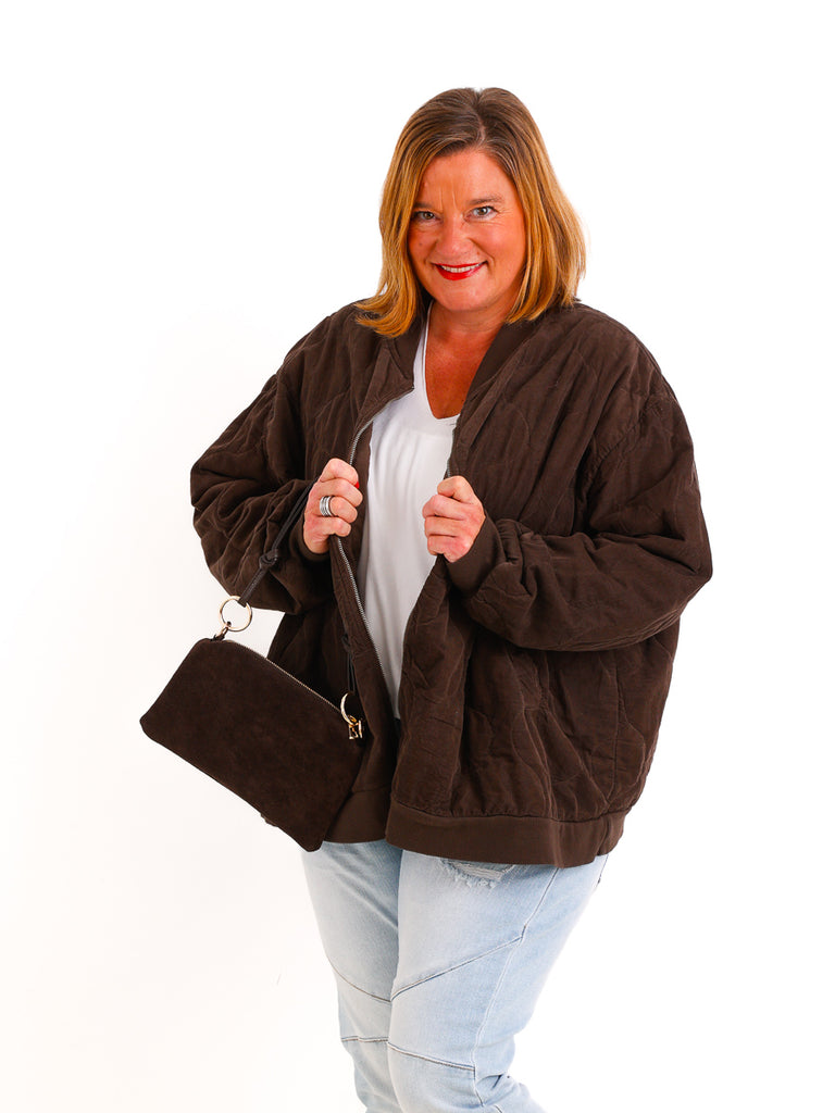 Curvy Size Bomberjacke YLVIE – Feincord mit besonderer Steppstruktur – Gr. 44–52