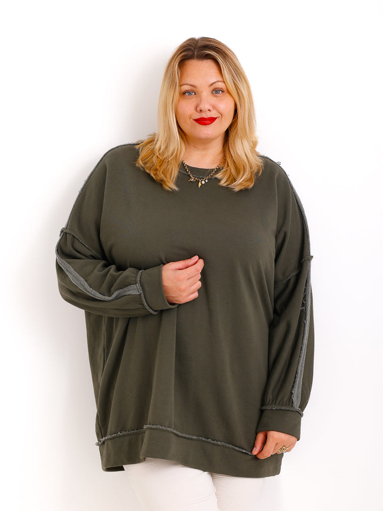SURI Curvy Size Sweater - verschiedene Farben