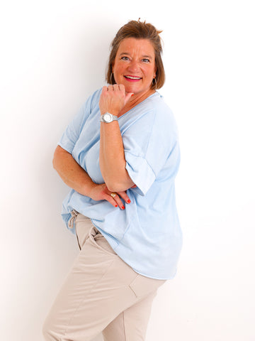 Oversize V-Neck T-Shirt JANICE.S – Premium Baumwolle – Rollsaum – Gr. 38-44