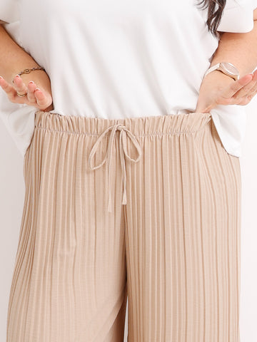 LEVI Plissee Hose | Curvy One Size 40-48