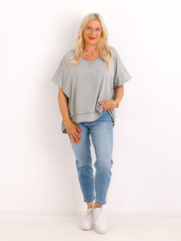 Oversize V-Neck T-Shirt JANICE.S – Premium Baumwolle – Rollsaum – Gr. 38-44