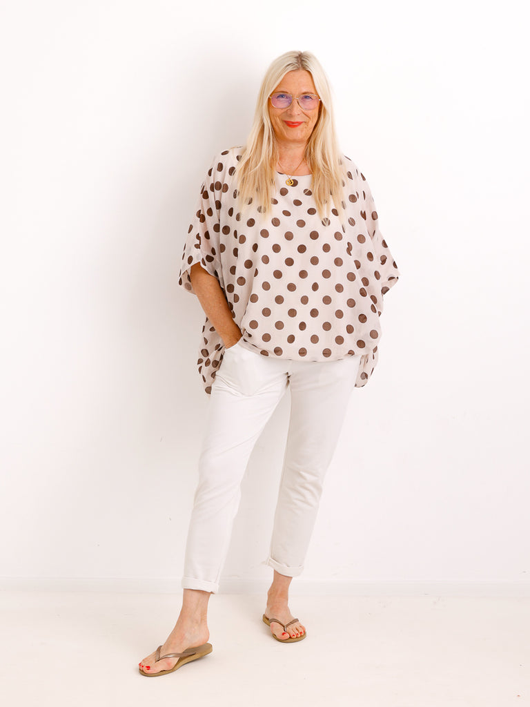 Curvy Size Blusenshirt DAISY.S – Luftig, feminin & mit trendigem Polka Dots –  Gr. 42-52