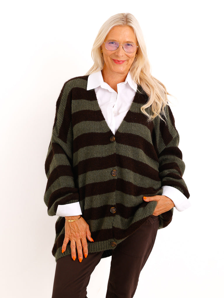 Curvy Size Strickjacke NELE.S – Zeitloser Ringel-Look – Gr. 42–50