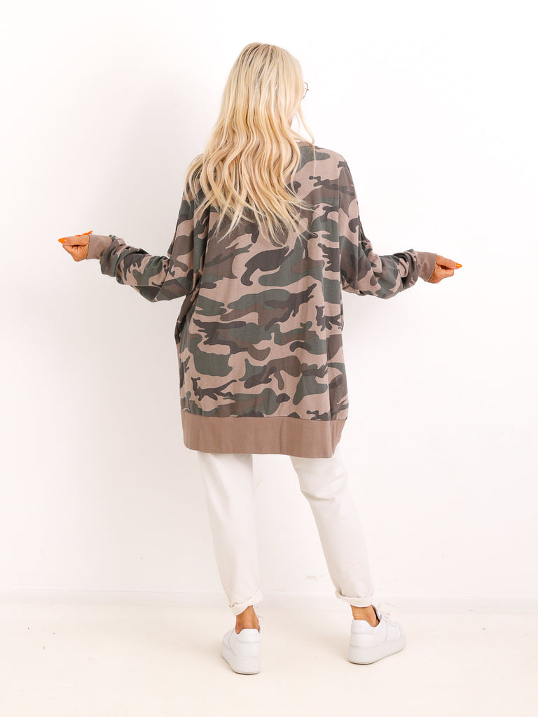 Curvy-Sweater ELISE.S – Lässiger Long-Schnitt im Camouflage-Look – Gr. 42-52