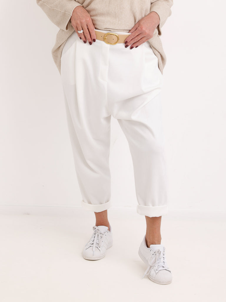 Hose NICO.S – Waschleder-Optik – Baggy-Style mit tiefem Schritt – Gr. 38-44