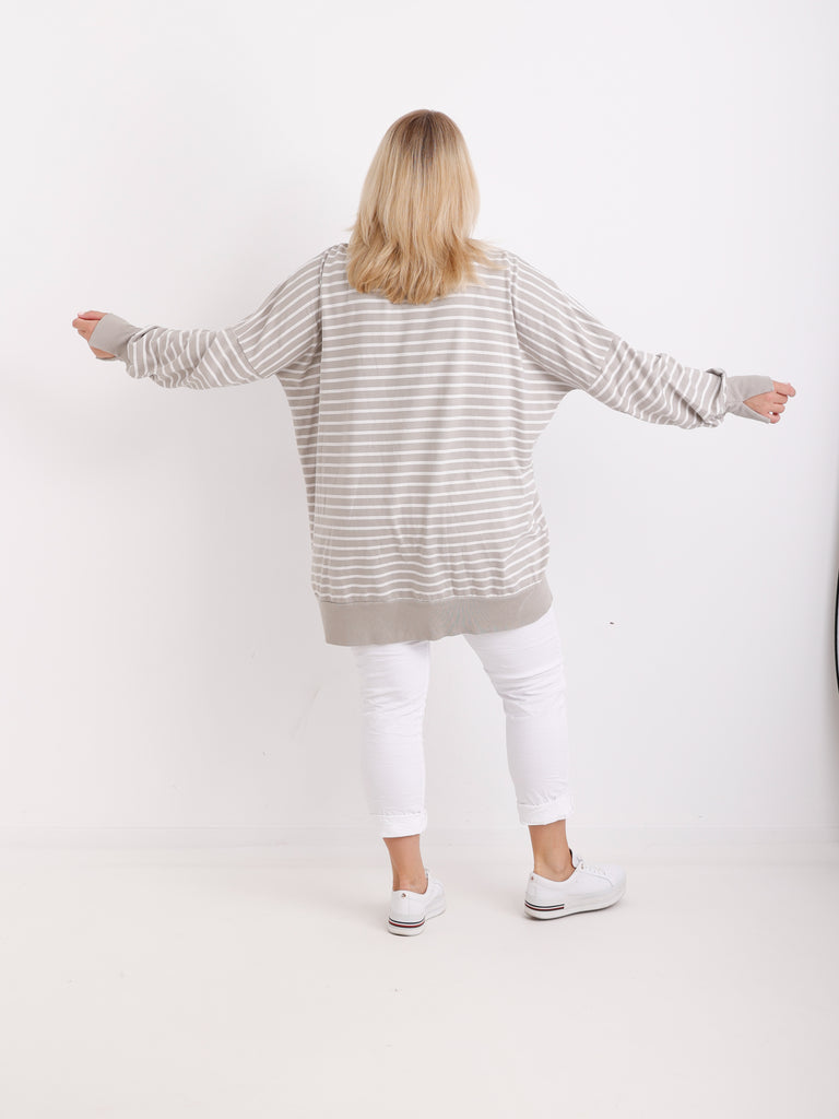 ROMY Sweater Curvy Fit – langer Plus Size Pullover in Beige/Offwhite