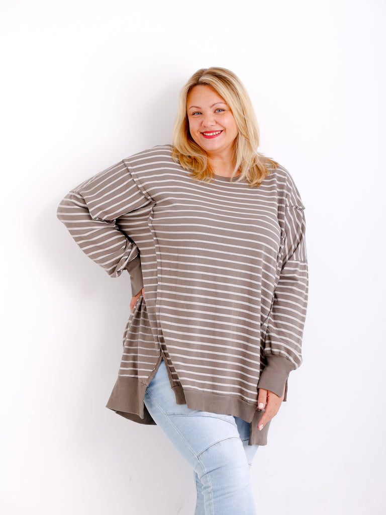 ROMY Curvy Size Sweater – langer Plus Size Pullover in Taupe/Beige