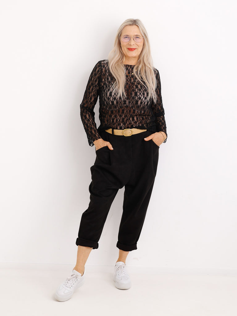 Hose NICO.S – Waschleder-Optik – Baggy-Style mit tiefem Schritt – Gr. 38-44