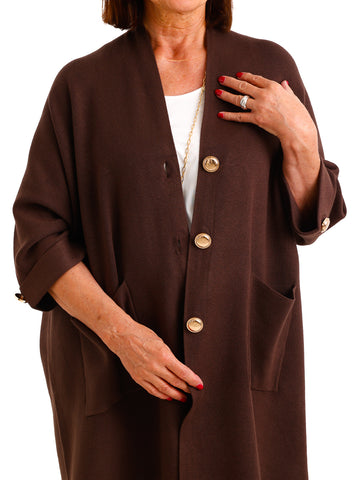 Oversize Strickjacke DORO.S – Lange Feinstrickjacke mit goldenen Schmuckknöpfen – Gr. 38–48