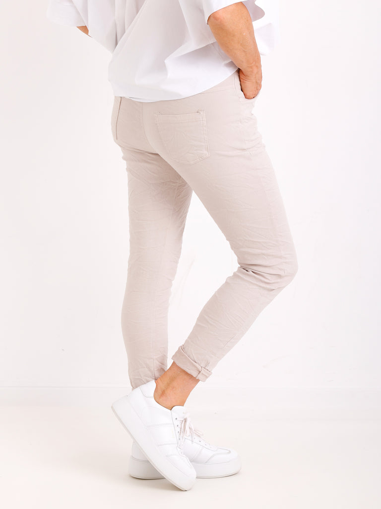 LOU Jogpants – Everyday Comfort in Trendfarben