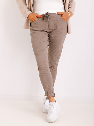 LOU Jogpants – Everyday Comfort in Trendfarben