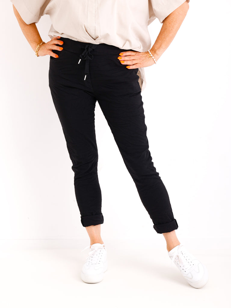 LOU Jogpants – Everyday Comfort in Trendfarben