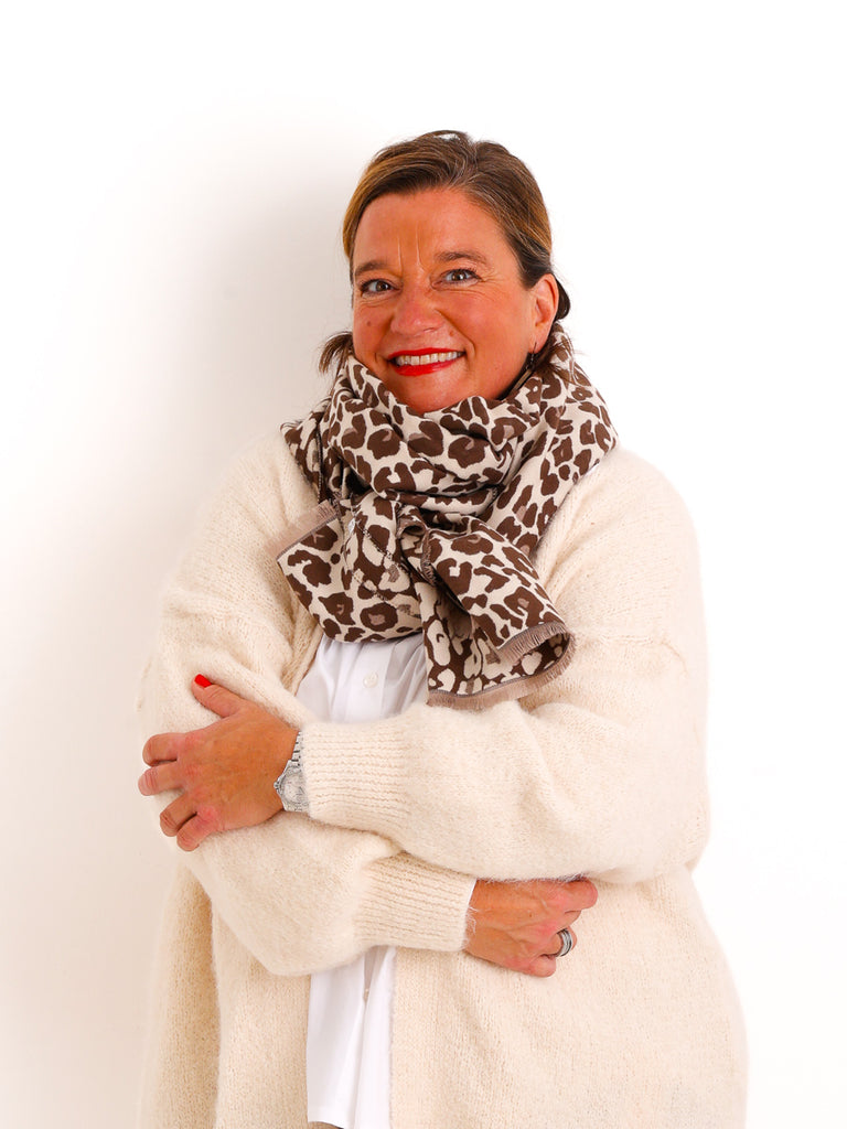 Schal TABEA – Flauschiger Leo-Look mit feinen Fransen