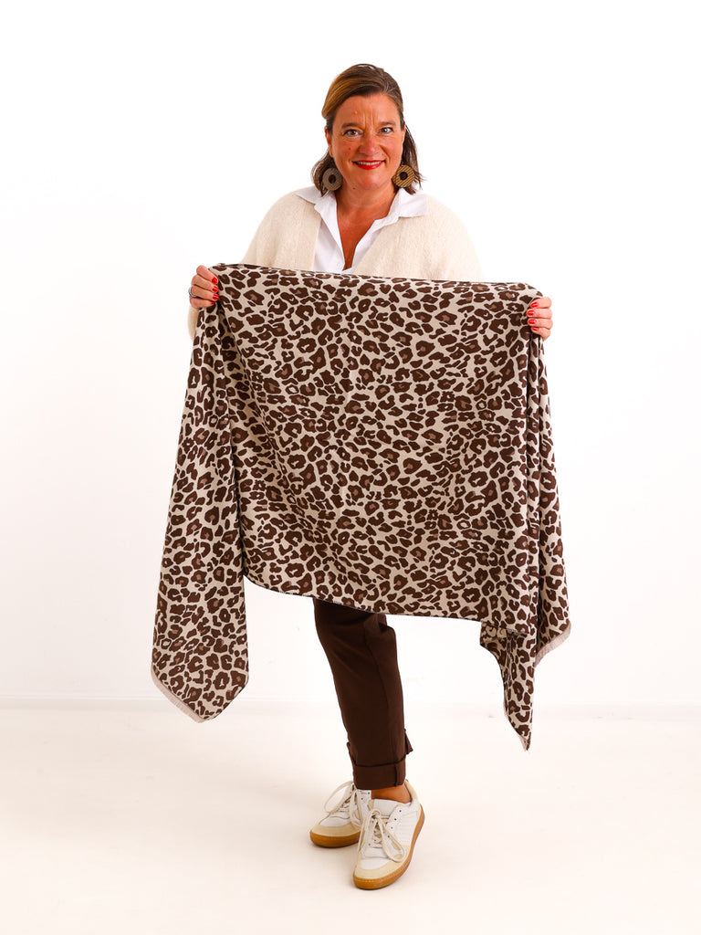 Schal TABEA – Flauschiger Leo-Look mit feinen Fransen